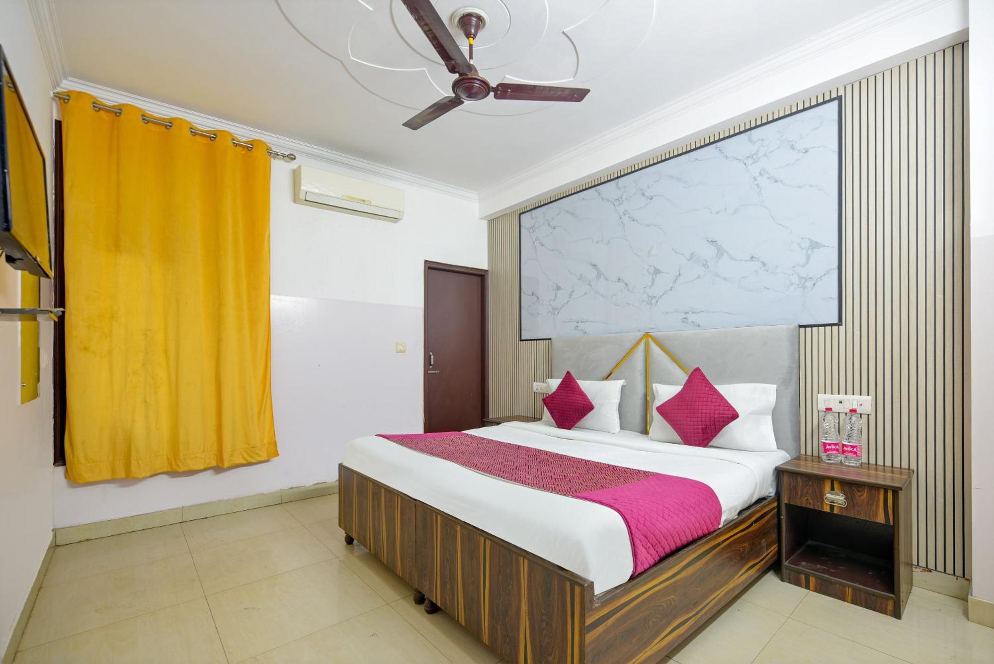 Hotel Galaxy Near Delhi Airport New Delhi Exterior photo