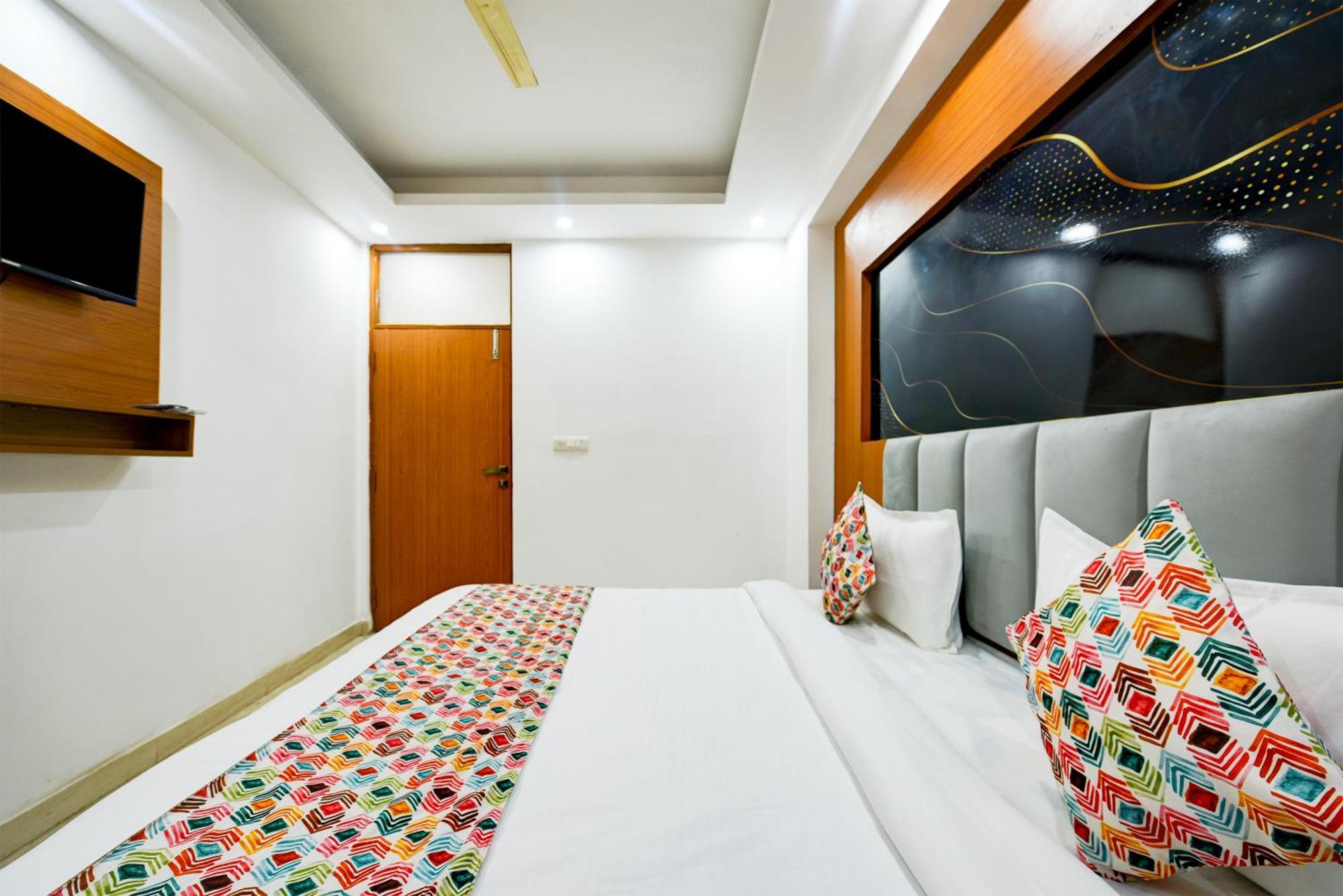 Hotel Galaxy Near Delhi Airport New Delhi Exterior photo